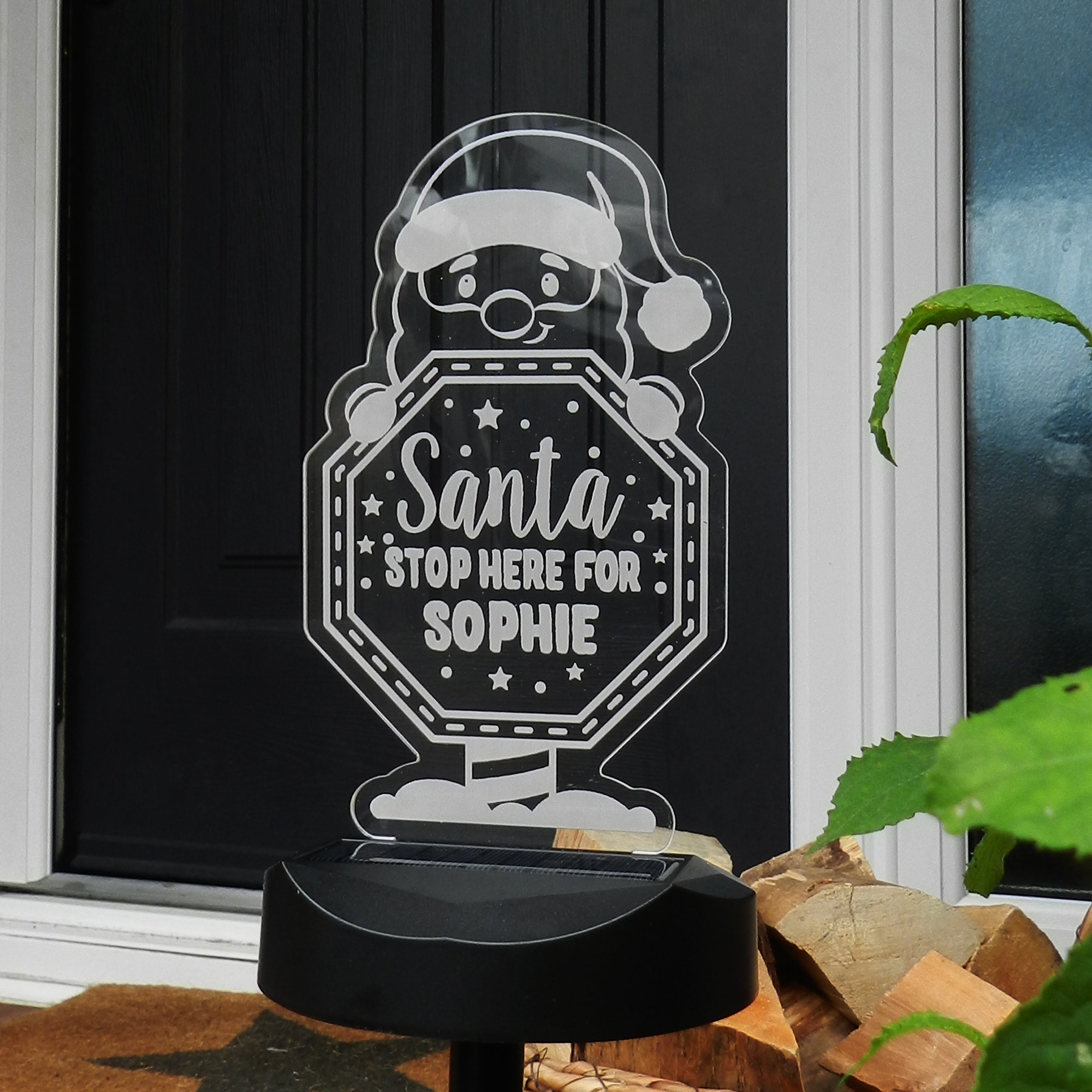personalised santa stop here solar light sign - sedol gifts (5)